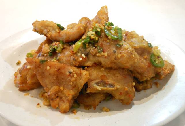 Deep-Fried Pork Chop with Spicy Rock Salt 椒鹽炸豬排
